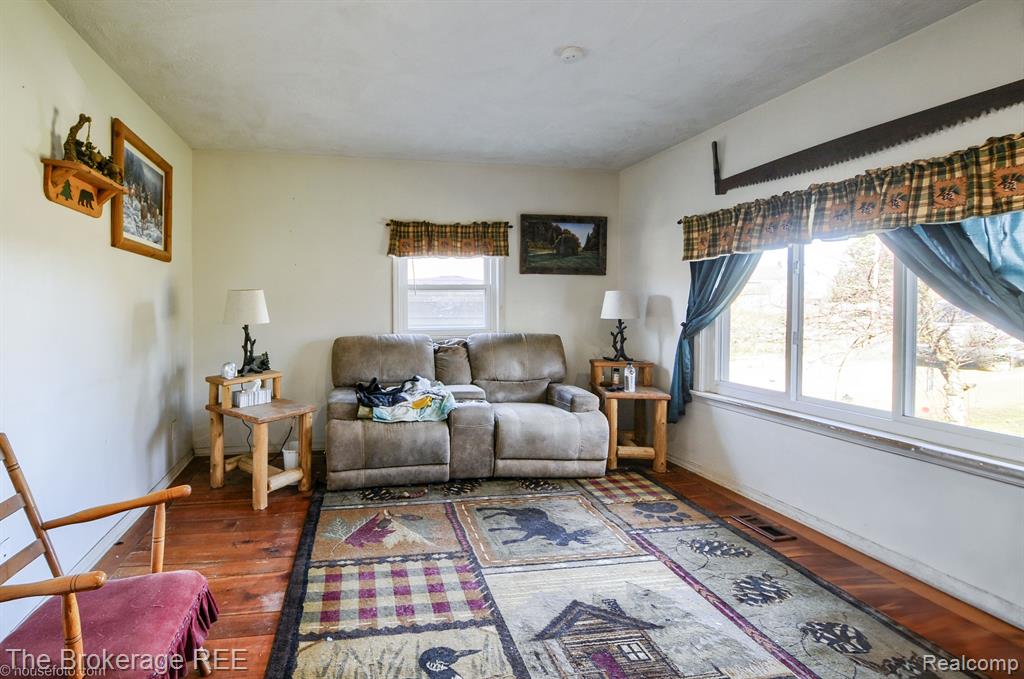5079 JEFFERSON Road, North Branch, MI 48461 — Photo 5