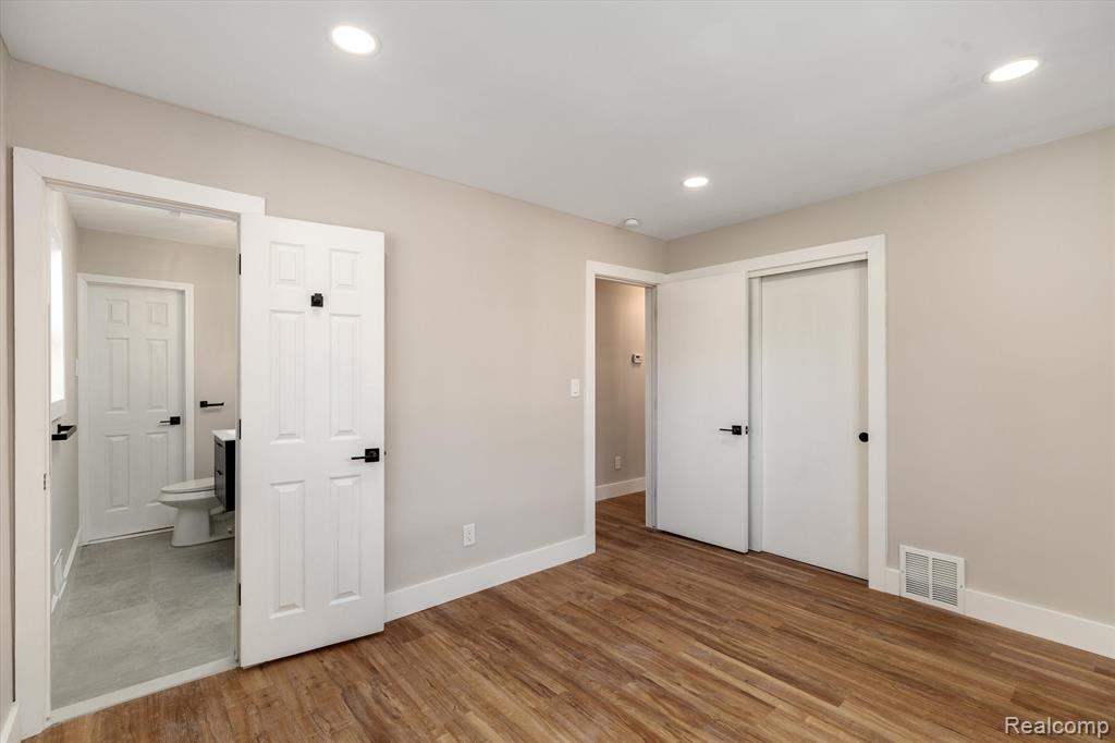 8134 LOCHDALE Street, Dearborn Heights, MI 48127 — Photo 21