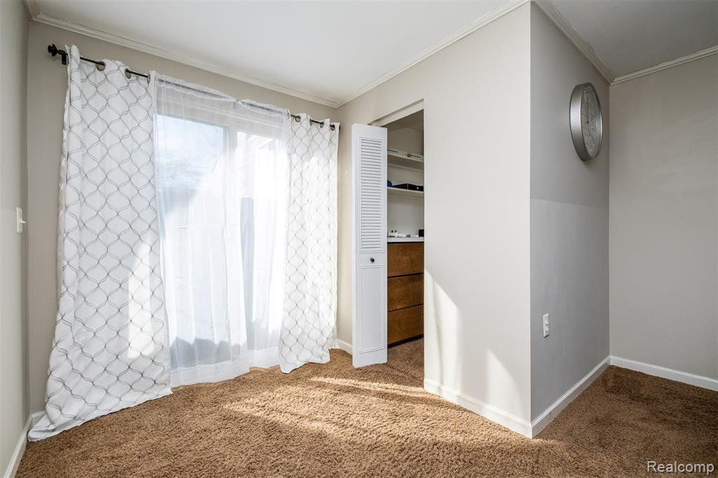 39856 Parklawn Drive, Sterling Heights, MI 48313 — Photo 21
