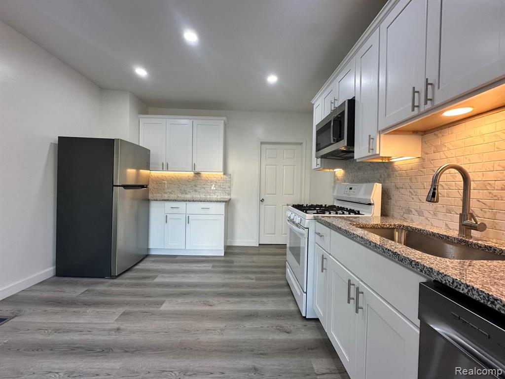 902 W Washington Avenue, Jackson, MI 49203 — Photo 11