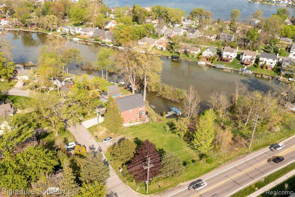 1389 S CASS LAKE Road, Waterford, MI 48328 — Photo 9