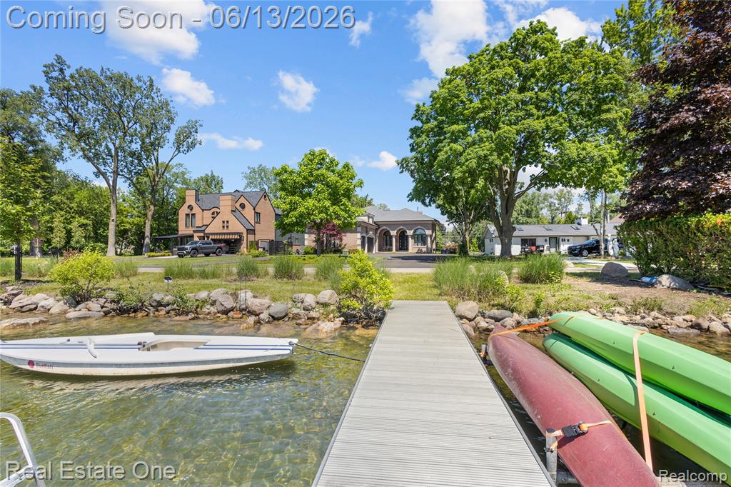 2428 Pine Lake Road, West Bloomfield, MI 48324 — Photo 11