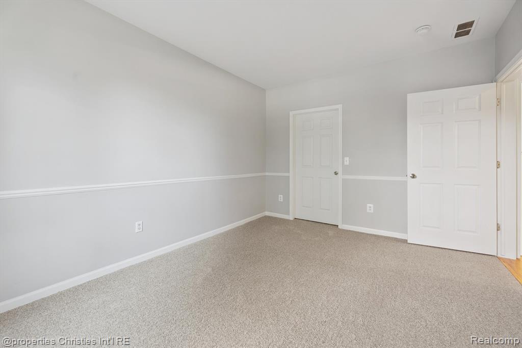 16865 Carriage Way, Northville, MI 48168 — Photo 27
