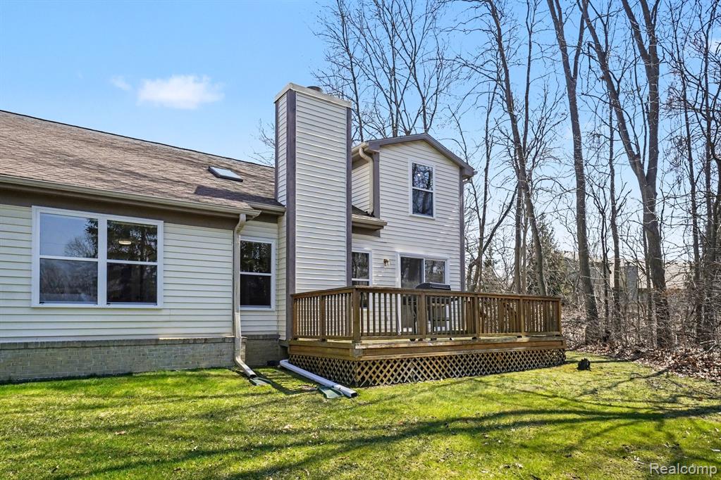201 Whispering Hill, Commerce Twp, MI 48390 — Photo 28