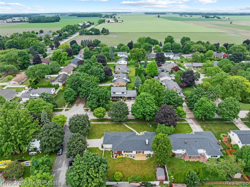911 Eastgate Drive, Frankenmuth, MI 48734 — Photo 44