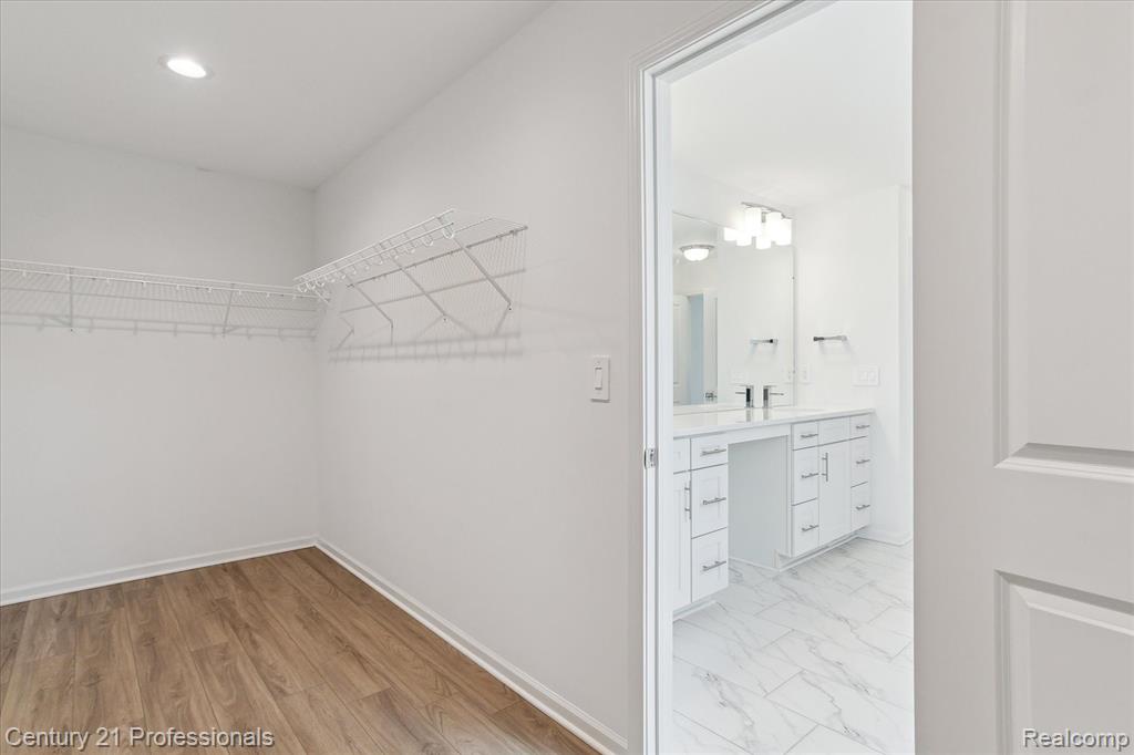 2843 DILLON Drive, Ann Arbor, MI 48105 — Photo 33