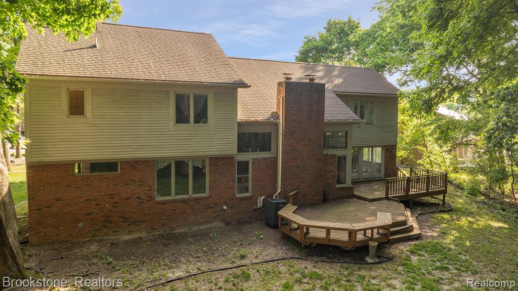 4237 WOODLANDS Lane, Orchard Lake Village, MI 48323 — Photo 58