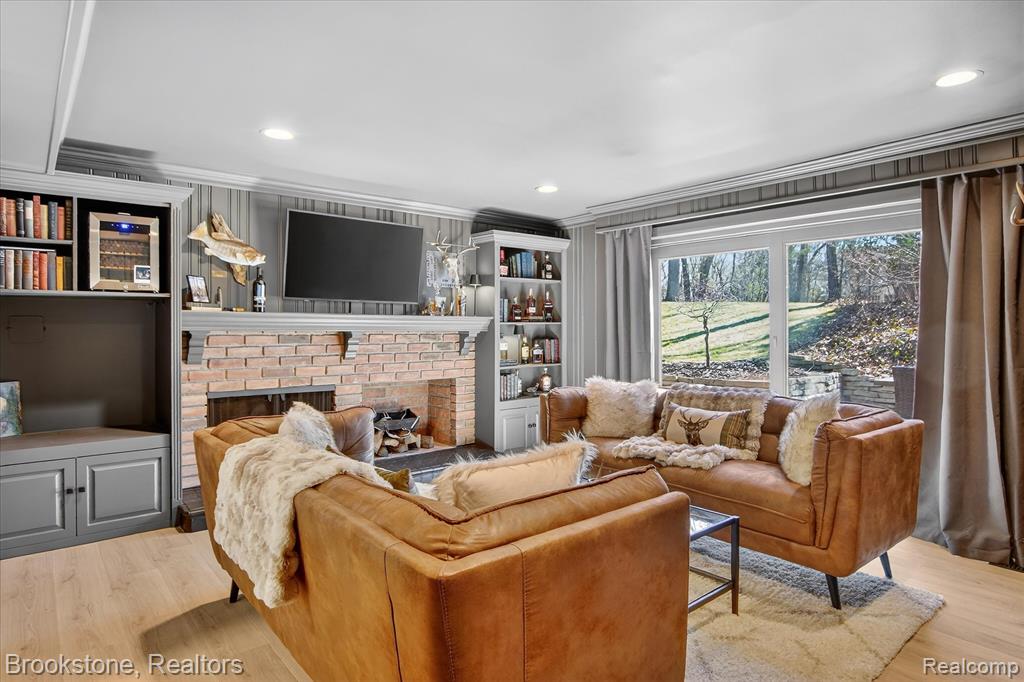 754 N Valley Chase Road, Bloomfield Hills, MI 48304 — Photo 30