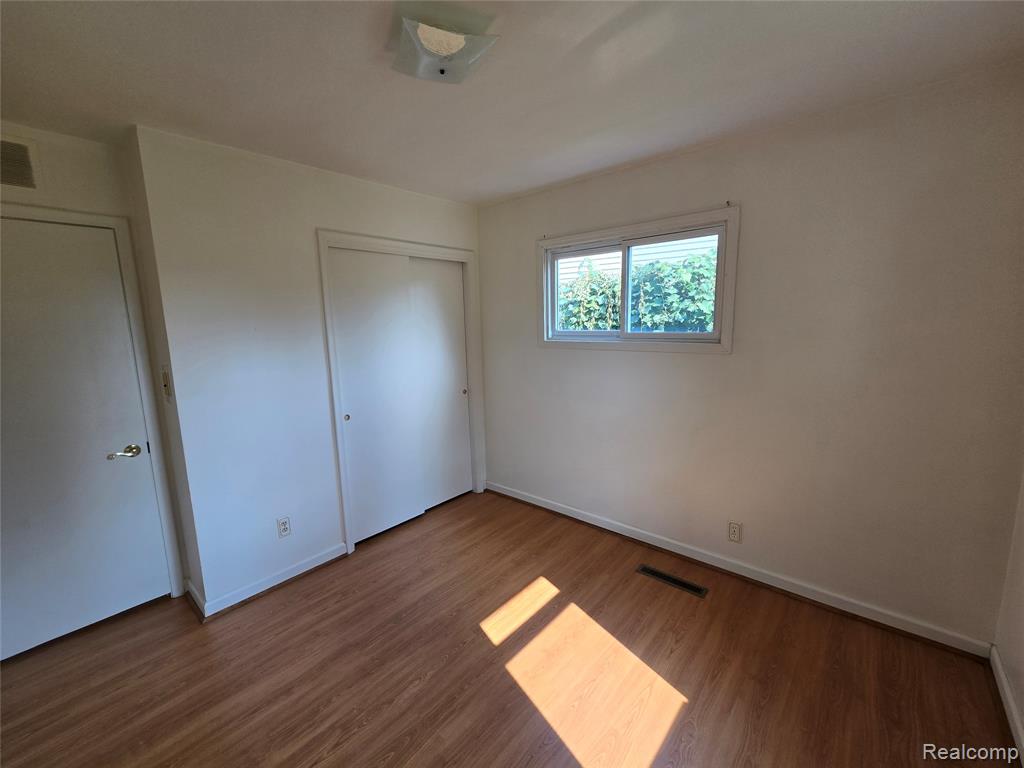 535 Lytle Place, Garden City, MI — Photo 22
