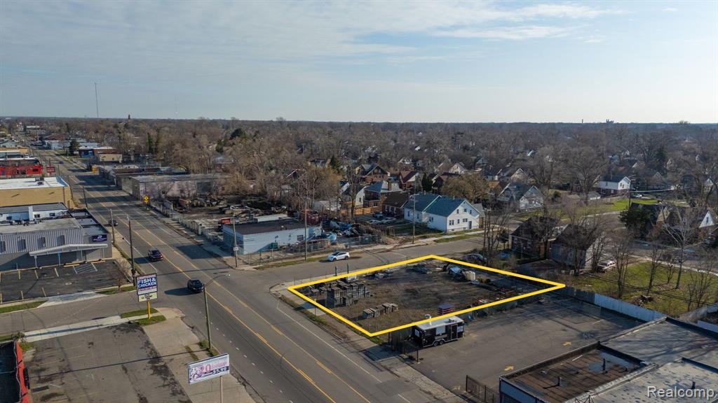 15390 SCHAEFER, Detroit, MI 48227