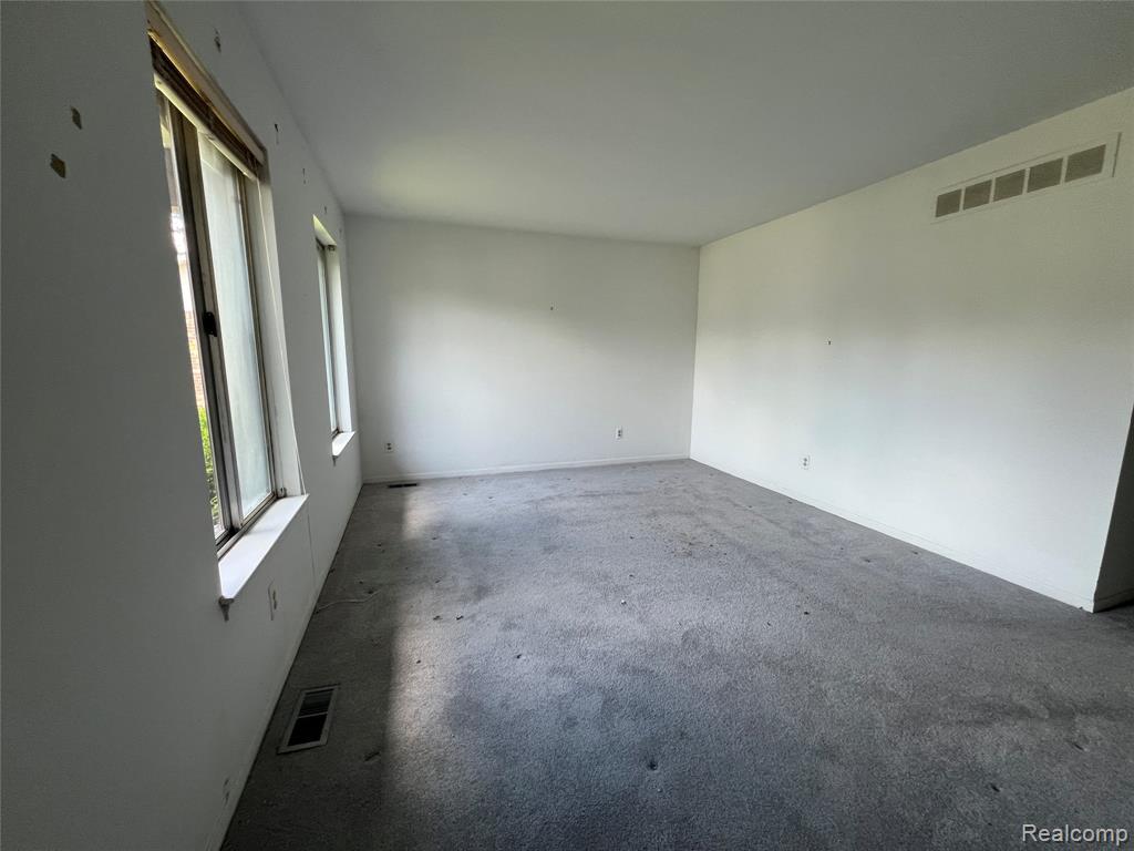 4136 Ironside Drive, Waterford, MI 48329 — Photo 5
