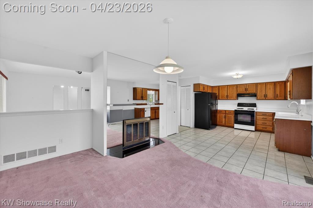 1584 Chanticlair Circle, Wixom, MI 48393 — Photo 10