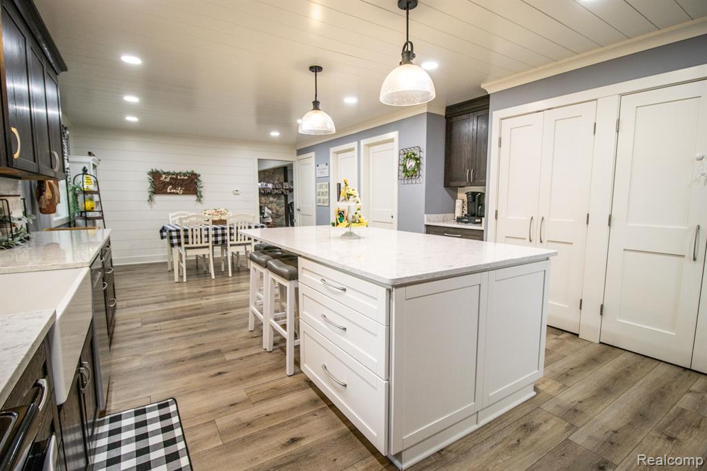 4585 Burt Road, Birch Run, MI 48415 — Photo 17