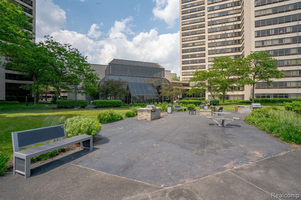 1001 Jefferson Avenue W, 300-14J, Detroit, MI 48226 — Photo 6
