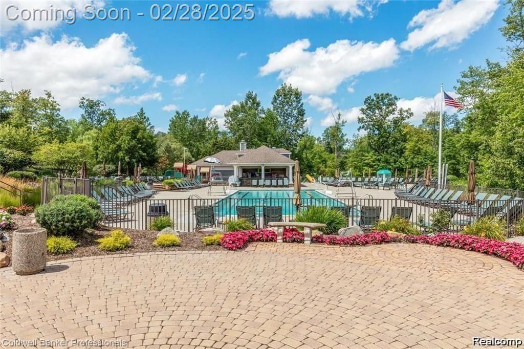 2434 PEBBLE BEACH Drive, Oakland, MI — Photo 32