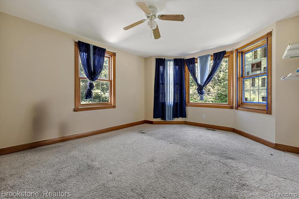 55520 Katie, New Hudson, MI 48165 — Photo 35