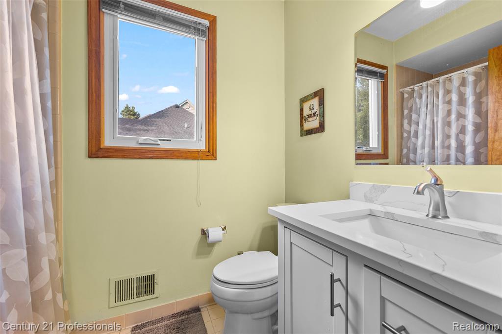 4310 Birch Run Drive, Troy, MI 48098 — Photo 21