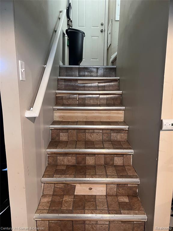 24850 Midland, Redford, MI 48239 — Photo 19