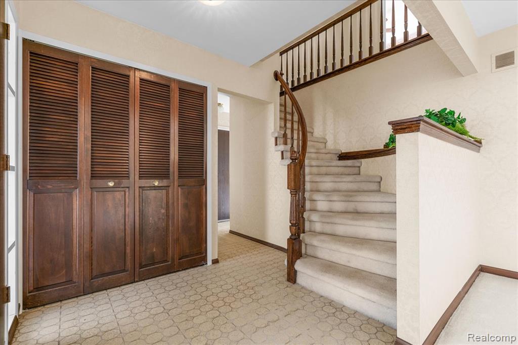 44611 Nantucket Drive, Canton, MI 48187 — Photo 3
