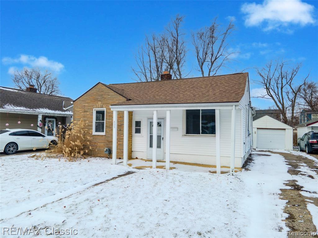 635 Wesbrook Street, Pontiac, MI 48340 — front exterior