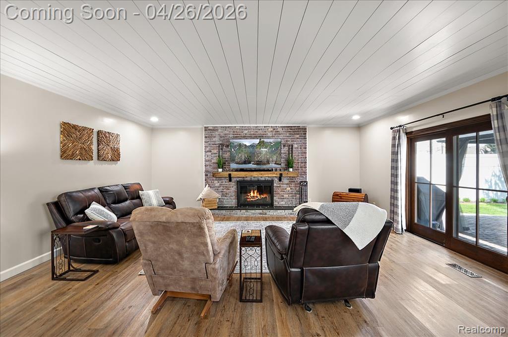 32080 Sherwood, Fraser, MI 48026 — Photo 16
