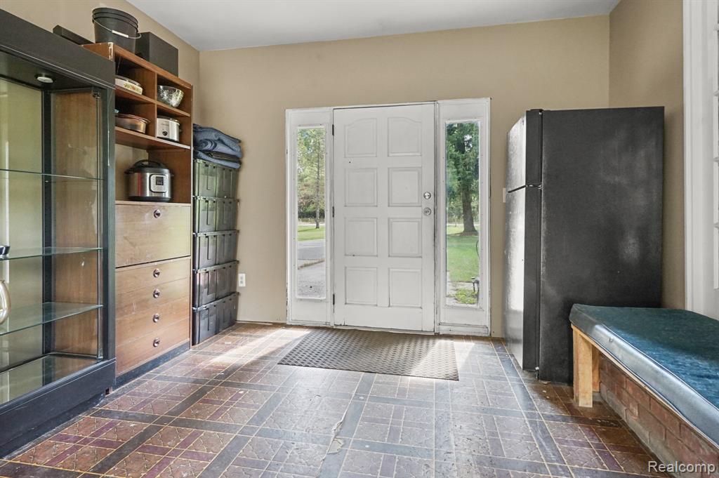 5014 Oak Hill Road, Clarkston, MI 48348 — Photo 19