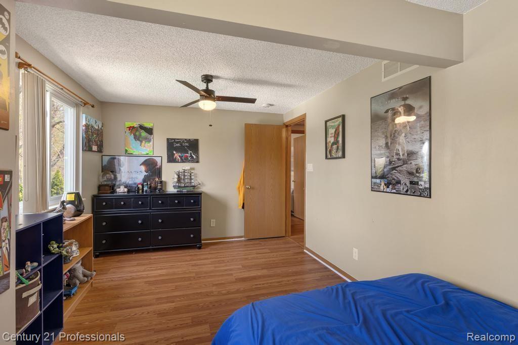 8978 Sussex Street, White Lake, MI — Photo 29