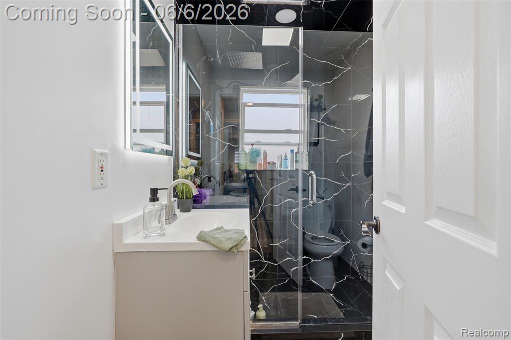 7723 Hazelton Street, Dearborn Heights, MI 48127 — Photo 23