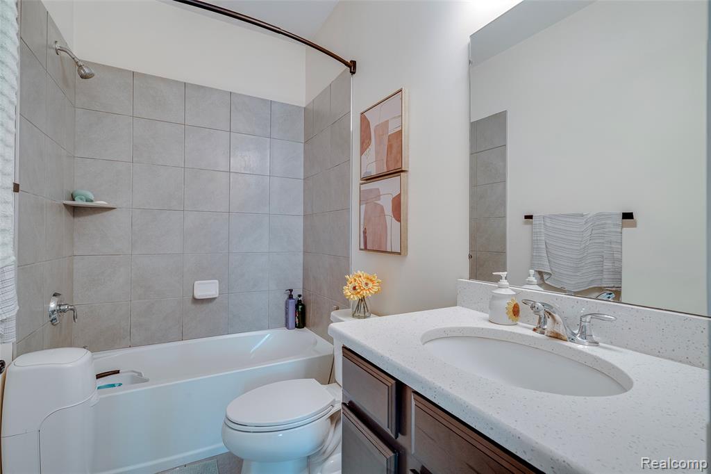 343 Amelia Circle, South Lyon, MI 48178 — Photo 16