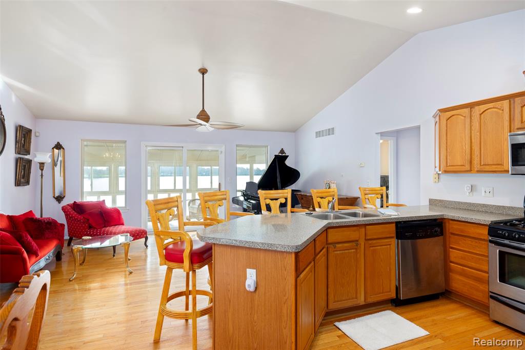 41841 S Service Drive, Belleville, MI 48111 — Photo 5