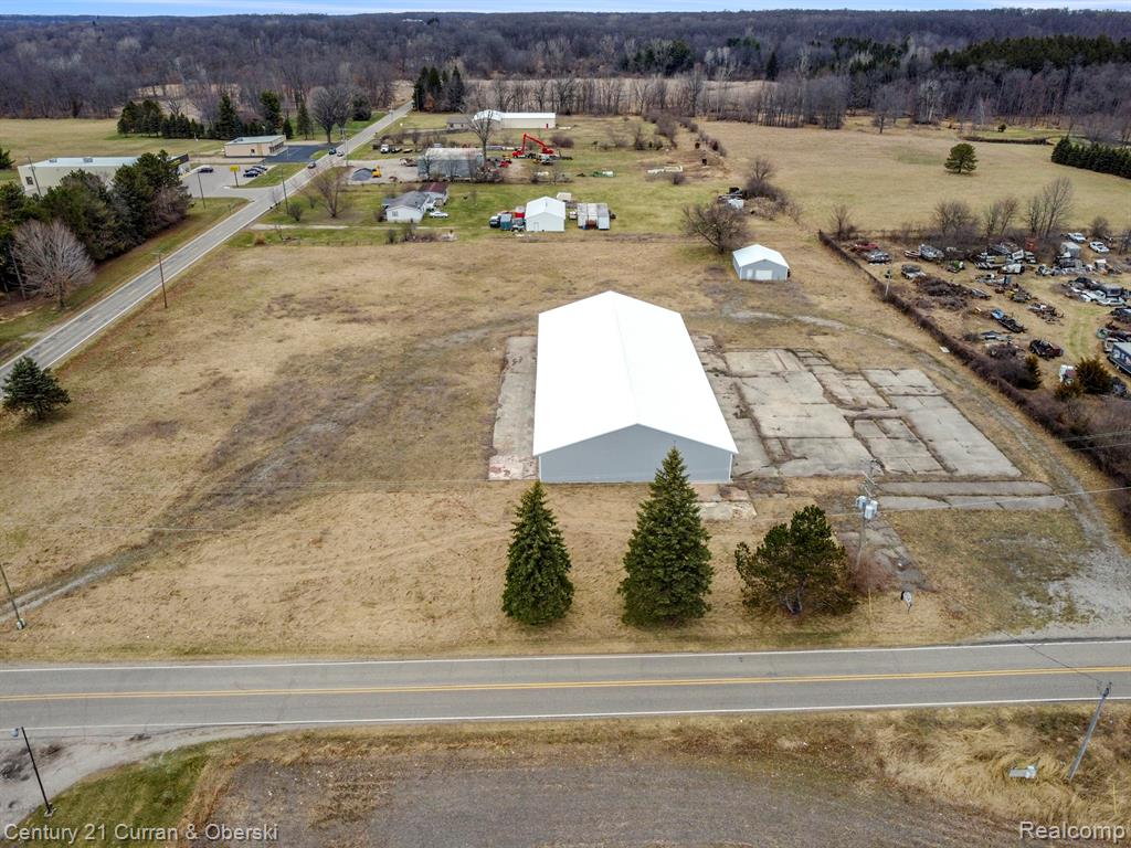 1020 E Mosherville Road, Jonesville, MI 49250
