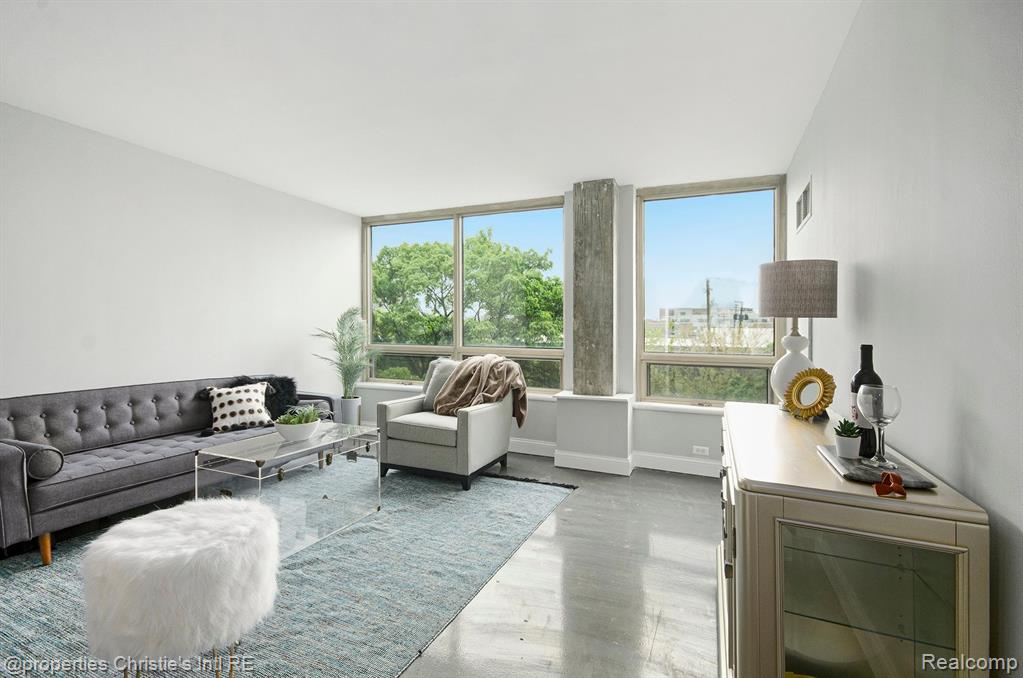 3320 Spinnaker Lane, 2E, Detroit, MI 48207 — Photo 2