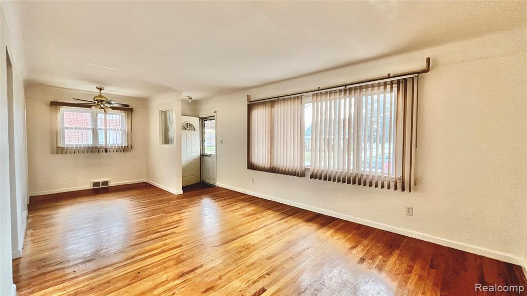 8252 Dale Street, Dearborn Heights, MI 48127 — Photo 2