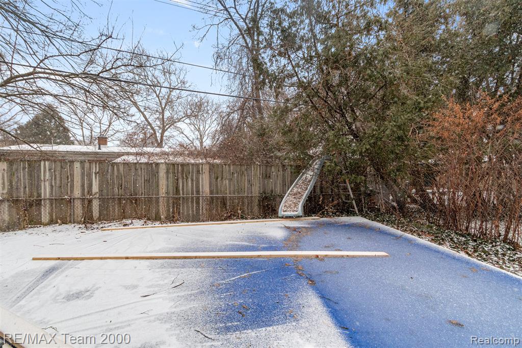 15211 Joan Street, Oak Park, MI 48237 — Photo 31