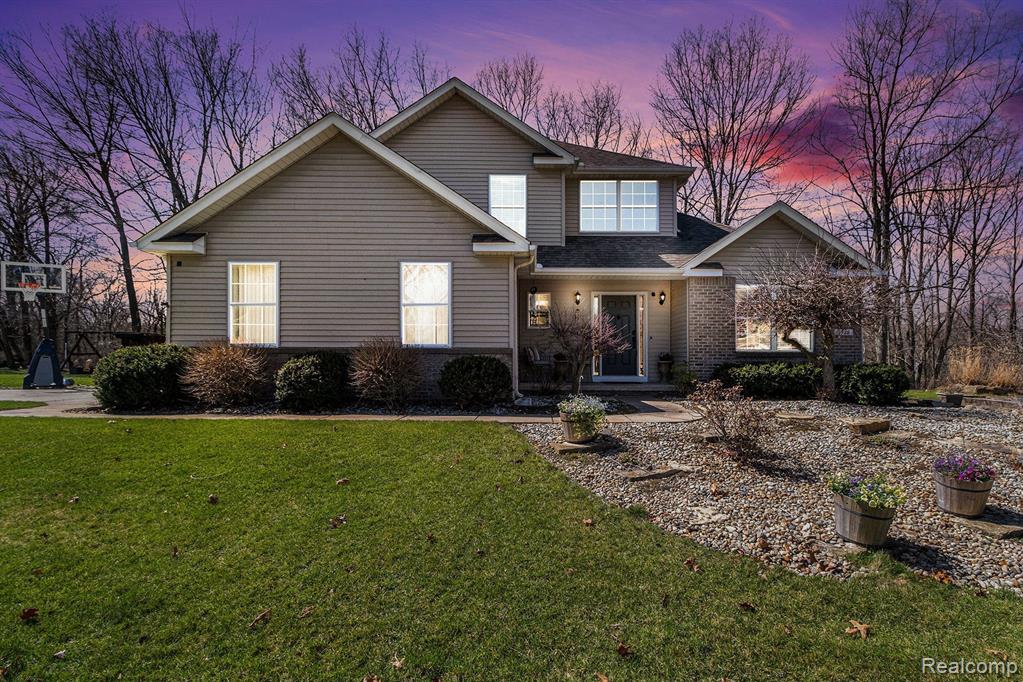 7926 FOREST CREEK, Whitmore Lake, MI 48189 — Photo 22