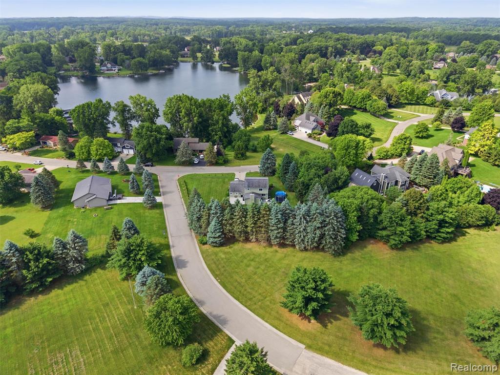 4040 Taggett Lake Drive, Highland, MI — Photo 3