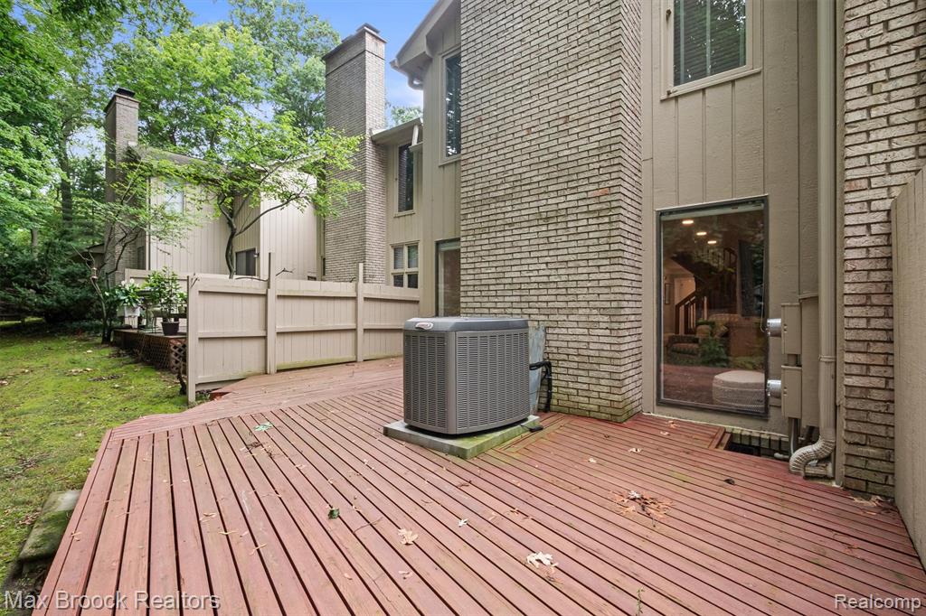 1276 Greenglen Court, Bloomfield Hills, MI 48304 — Photo 39
