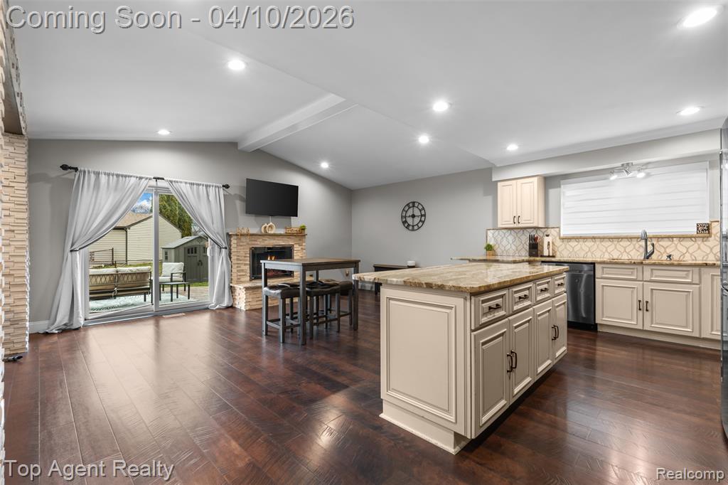 16115 Bayham Court, Clinton Twp, MI 48038 — Photo 12