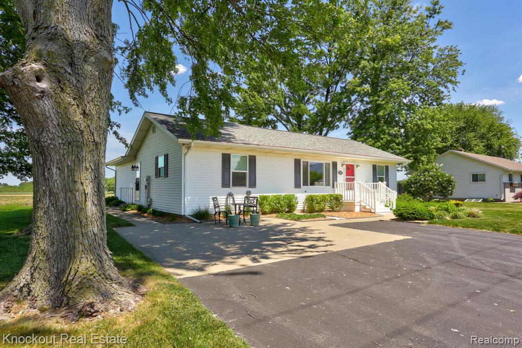 9941 Lange Road, Birch Run, MI 48415 — Photo 2