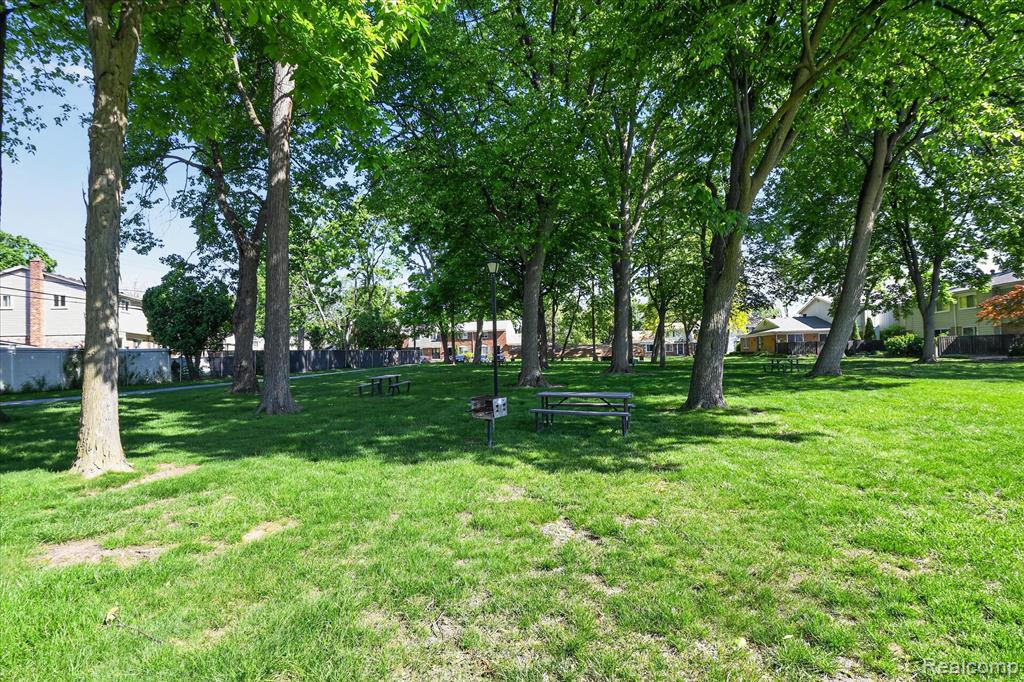 1900 Wickham Street, Royal Oak, MI 48073 — Photo 45