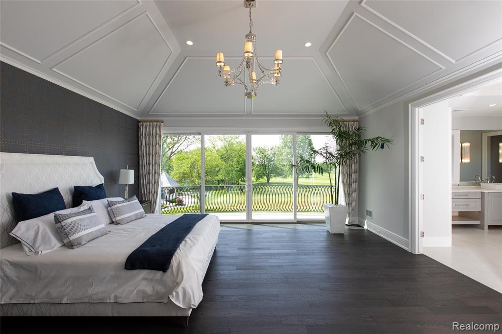 556 Barrington Court, Bloomfield Hills, MI 48304 — Photo 16
