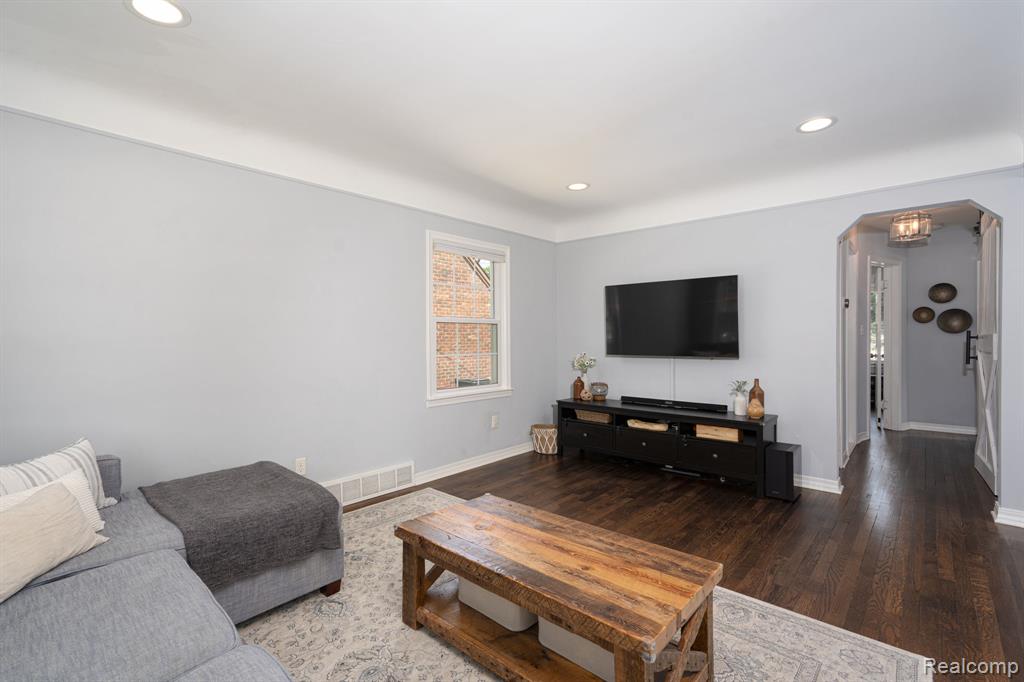 2036 Gardner Avenue, Berkley, MI 48072 — Photo 4