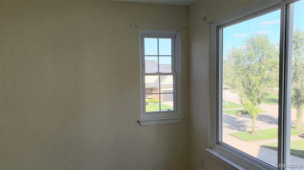 6196 Crystal Lake Drive, Romulus, MI 48174 — Photo 20