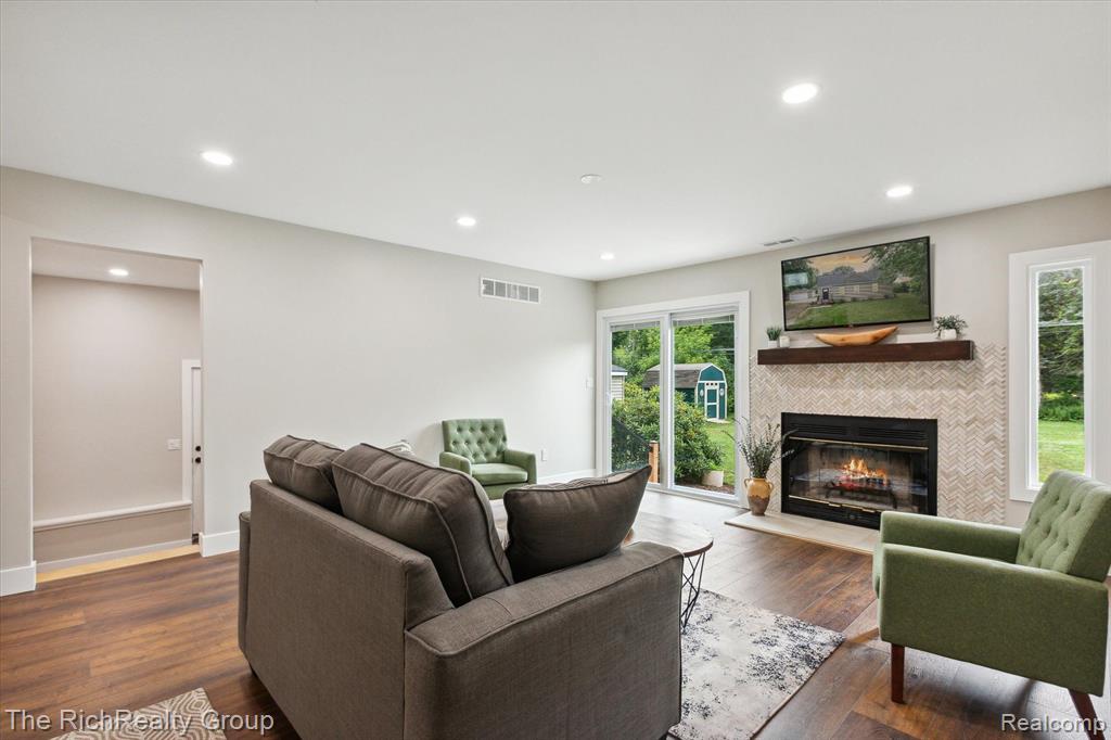 9670 Gold Arbor Road, Plymouth, MI 48170 — Photo 16