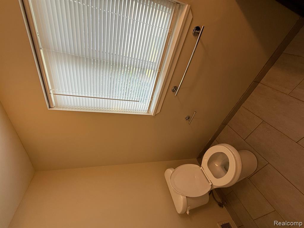 929 PRINCETON Road, Berkley, MI 48072 — Photo 33