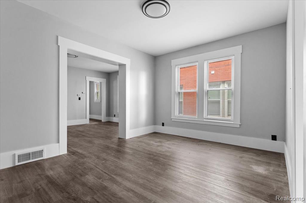 58 E Philadelphia Street E, Detroit, MI 48202 — Photo 9
