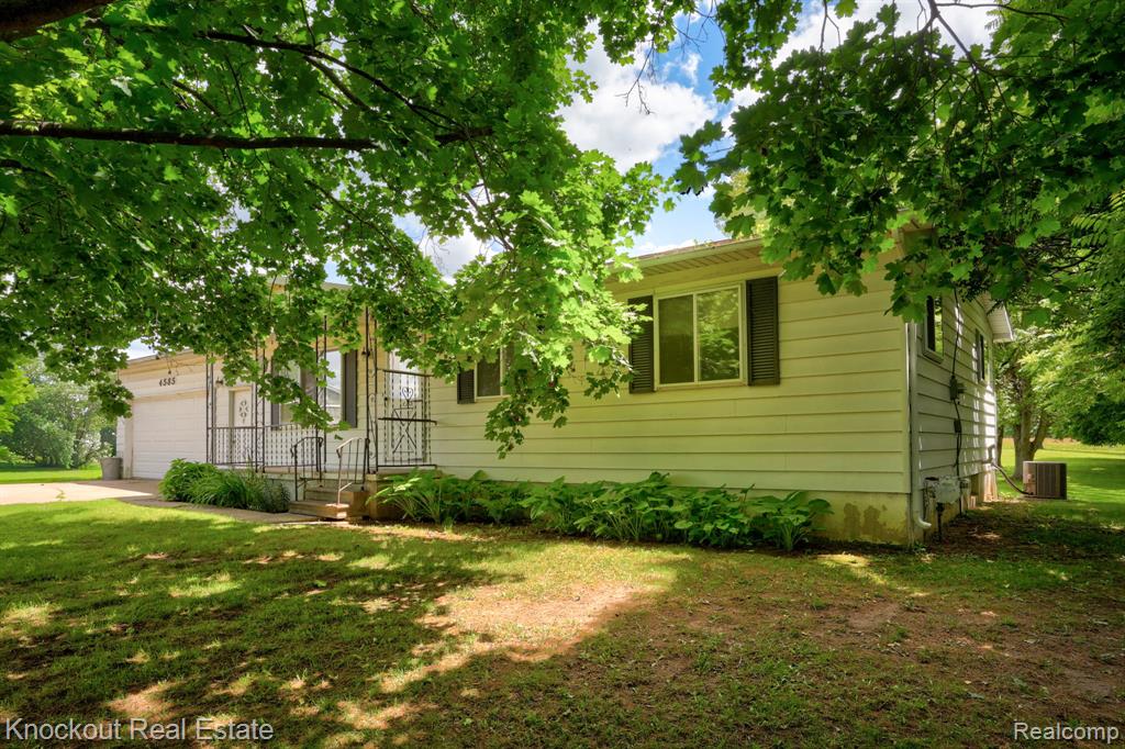 4585 Birch Run Road, Millington, MI 48746 — Photo 5