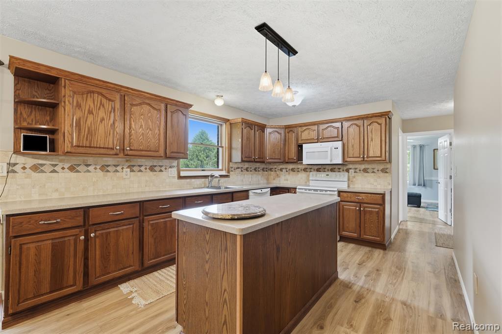 3843 Hooker Road, Pinckney, MI 48169 — Photo 7