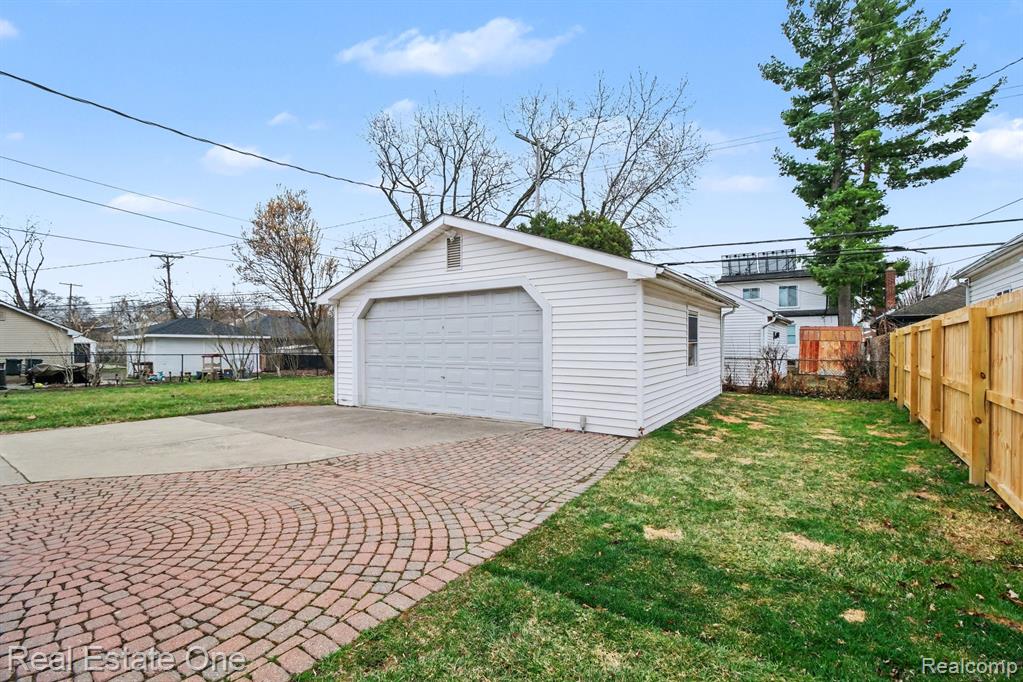 1149 Larkmoor Boulevard, Berkley, MI 48072 — Photo 23