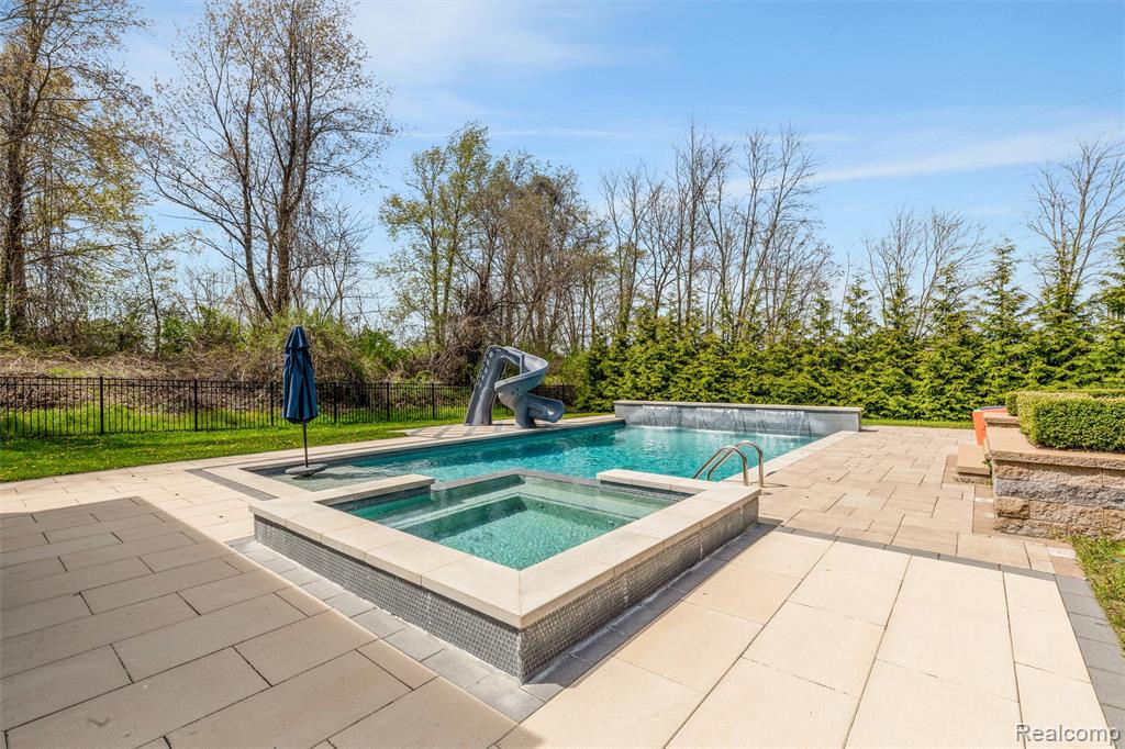 2862 Bay Hill Court, Oakland, MI — Photo 53